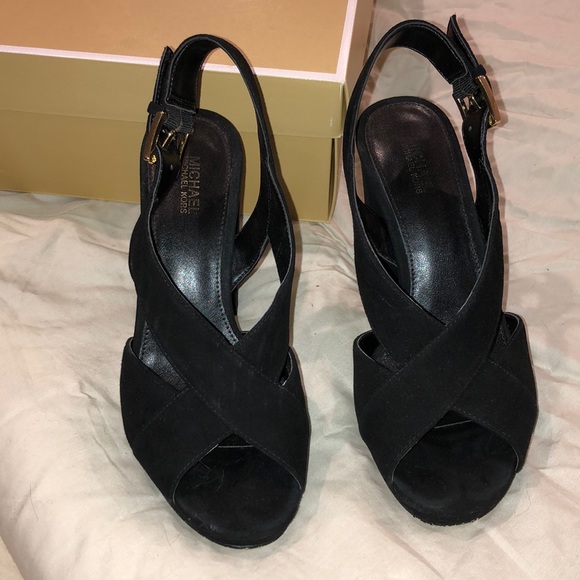 Michael Kors Becky Platform Suede Black - Picture 3 of 7